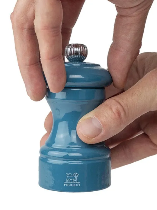 Clearance Bistro Manual wooden pepper mill in pacific blue gloss, 10cm For Under £50 | For The Foodie