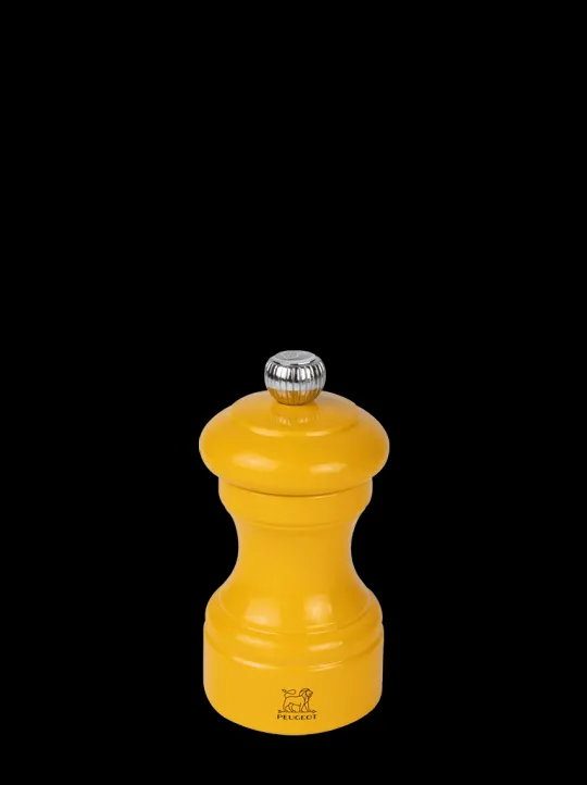 Outlet Bistro Manual wooden salt mill in saffron gloss, 10cm Salt | Salt Mills