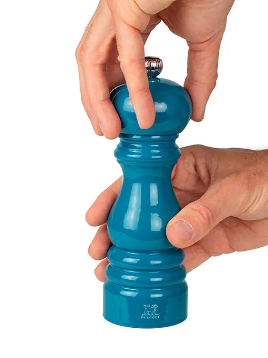 Clearance Paris Manual wooden pepper mill in pacific blue gloss, 18cm Pepper | Pepper Mills