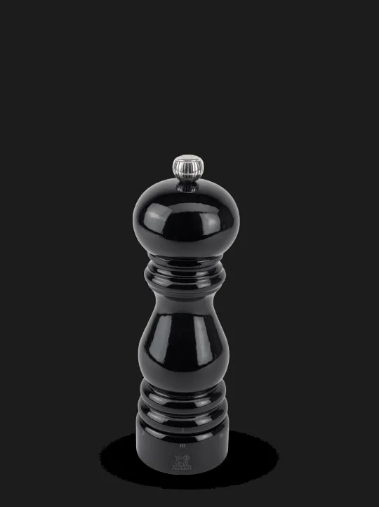 New Paris u'select U’select manual wooden pepper mill in black gloss, 18cm Pepper | Pepper Mills