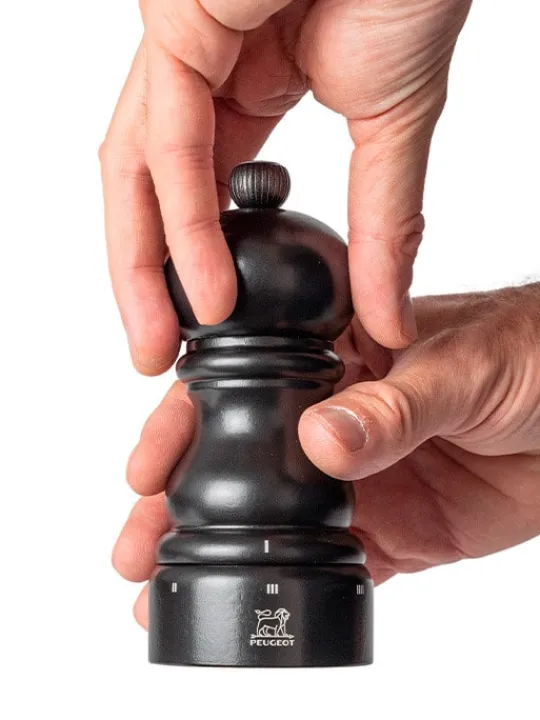 Hot Paris u'select U'select manual wooden pepper mill in satin black, 12cm Pepper | Pepper Mills