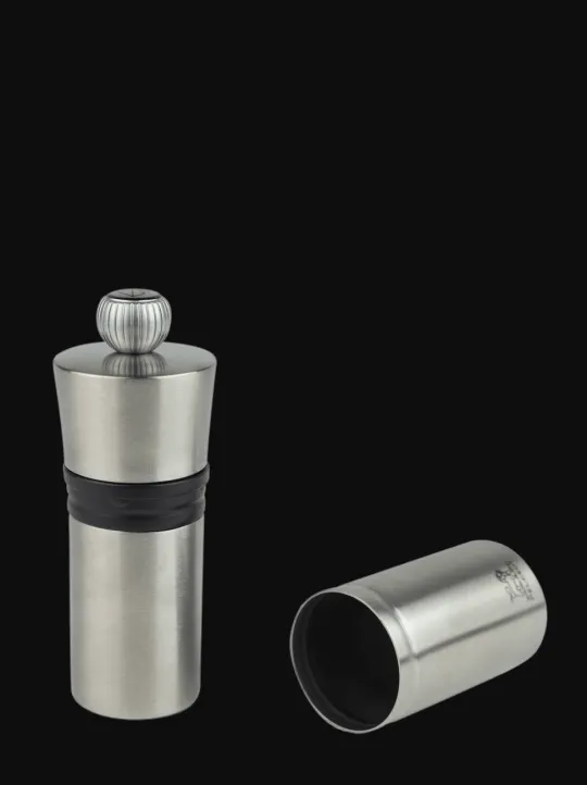 Fashion Pocket Compact pepper mill in stainless steel with a protective felt sleeve, 10 cm Pepper | Pepper Mills