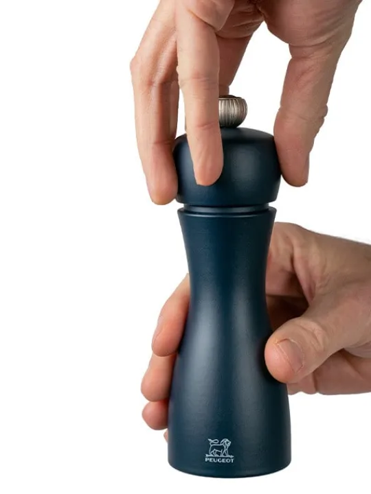 Hot Tahiti Manual beech wood pepper mill in blue, 15cm - 5in Pepper | Pepper Mills