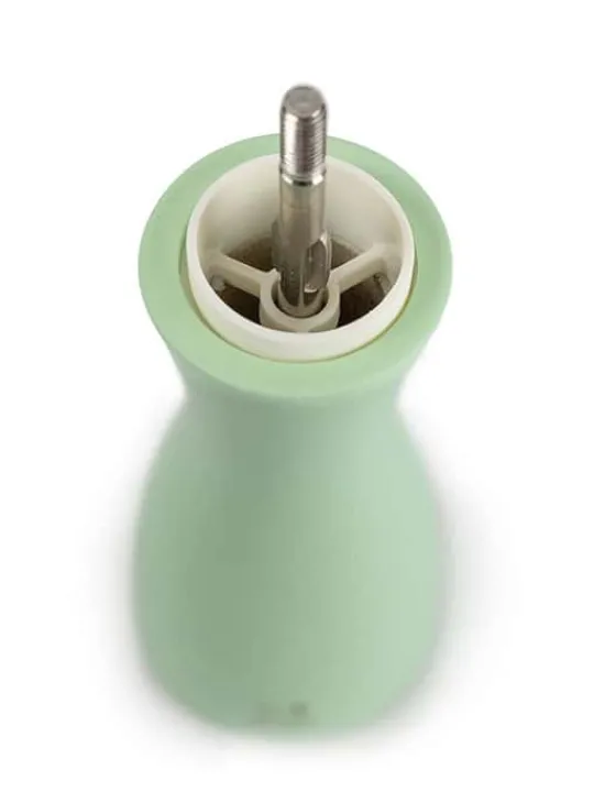 Hot Tahiti Manual beech wood salt mill in green, 15cm Salt | Salt Mills