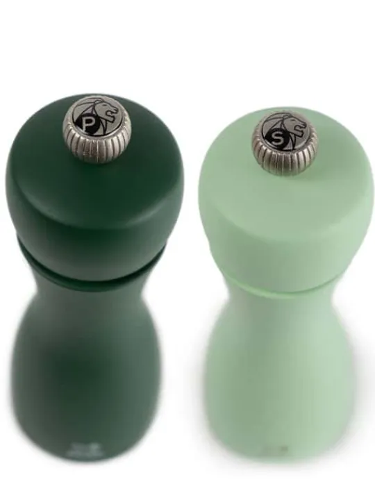 Discount Tahiti Set of manual beech wood salt and pepper mills in moss green & mint green, 15cm For The Host With The Most | For The Foodie