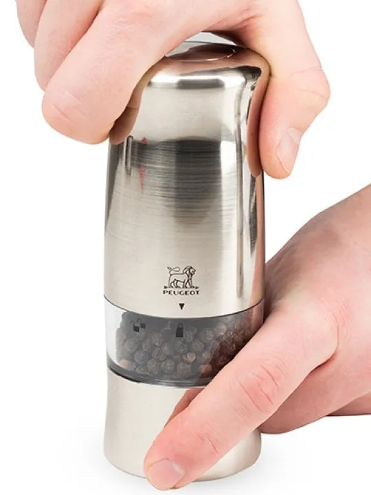 Shop Zeli Set of electric stainless steel salt and pepper mills, 14cm Salt | Salt & Pepper Mill Sets